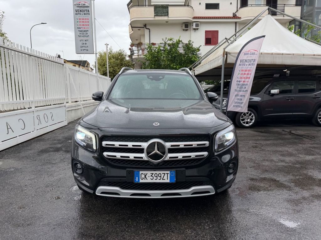 Image of Mercedes-Benz GLB 200