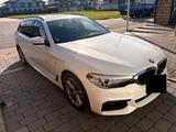BMW 520d MSport*Voll-Service*Pano*CarPlay - BMW 520 in Duisburg