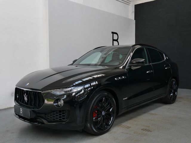 Maserati Levante 3.0 V6 Q4 *Carbon*Pano*Sport*Voll*