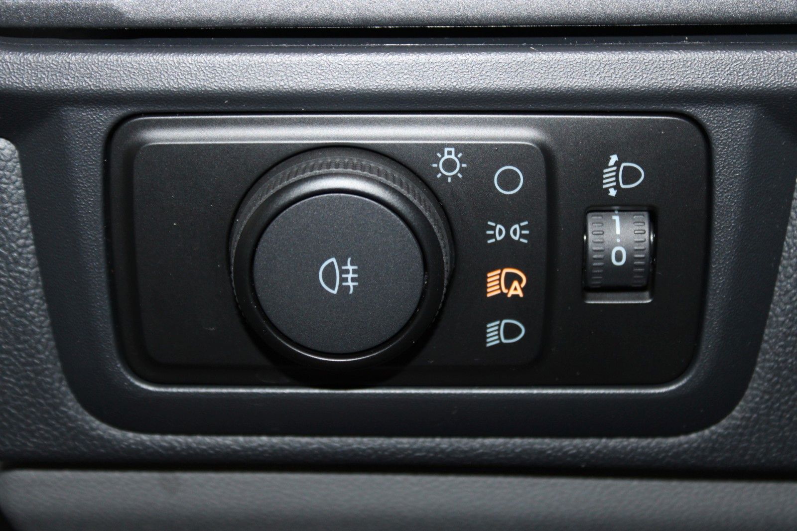 Fahrzeugabbildung Ford Transit Custom TREND L2 Kasten LED NAVI ACC uvm.