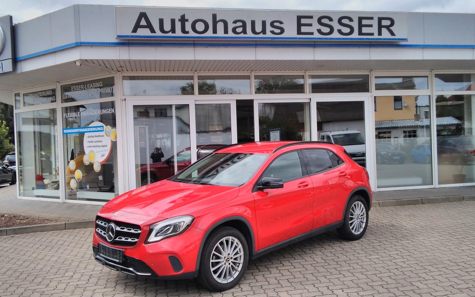 Mercedes-Benz GLA 200 ACC Allwetterreifen Sitzheizung FSE Navi