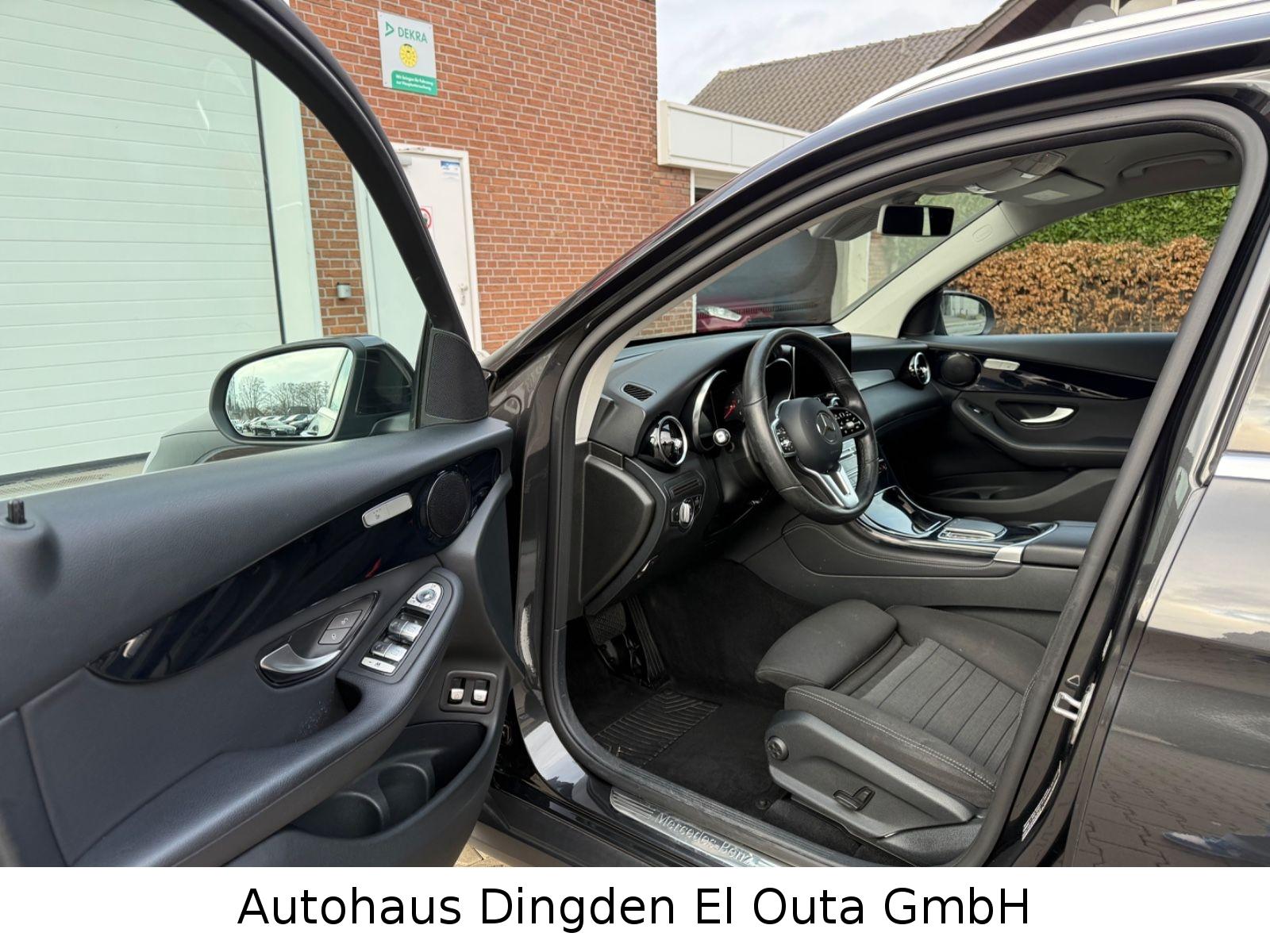 Mercedes-Benz GLC 300d Business 4Matic