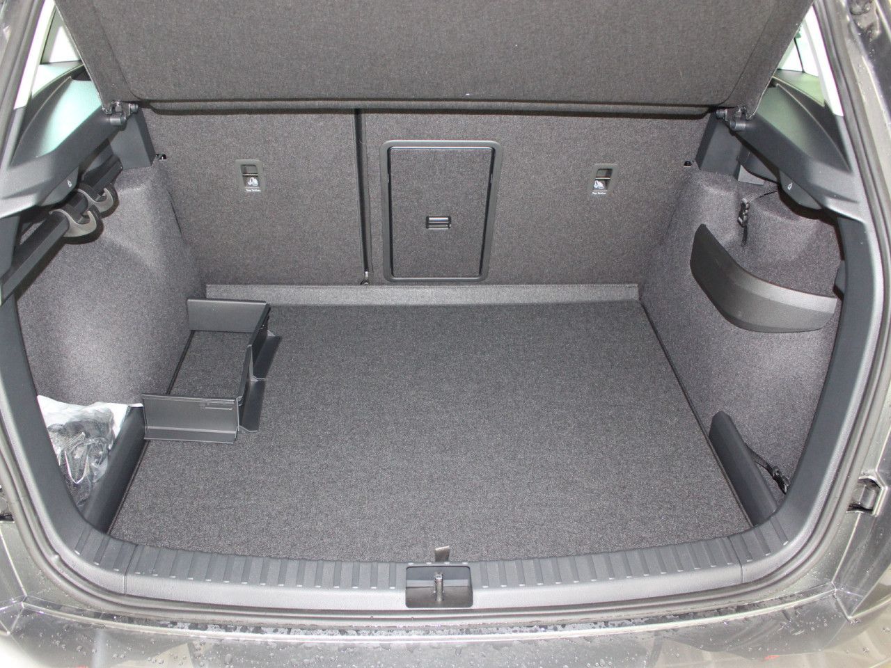 Fahrzeugabbildung SKODA Karoq 1.5 TSI ACT Selection