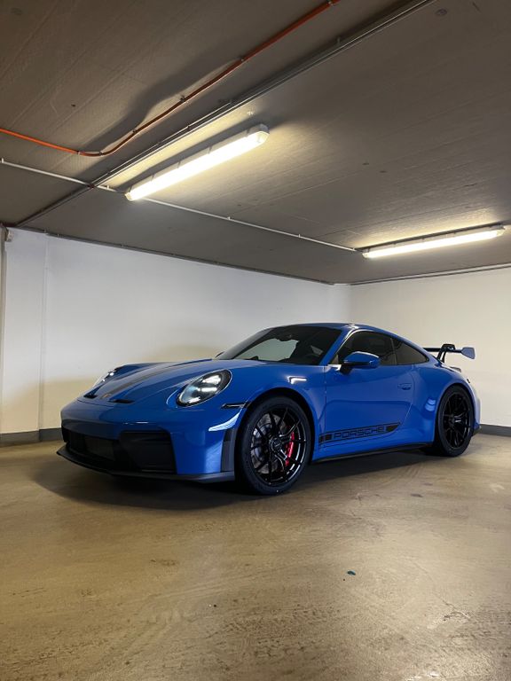 Image of Porsche 992