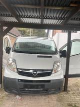 Opel vivaro - Opel Vivaro in Halle