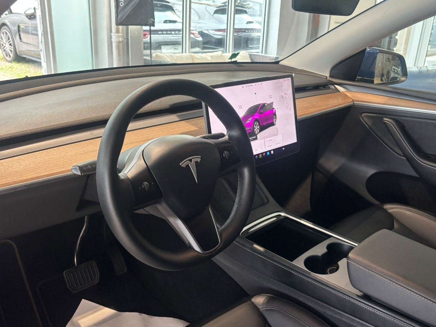 Tesla Model Y RWD foto 17