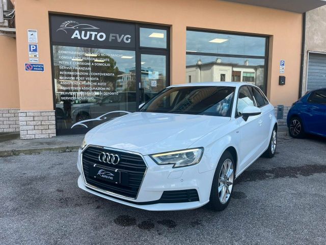 Audi A3 sportback 1.6TDI S-line NEOPAT.