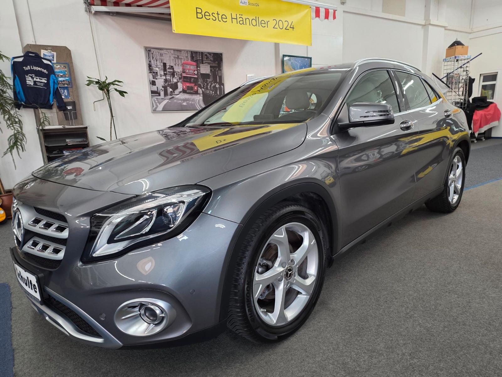 Mercedes-Benz GLA 200 Urban DCT,LED-High Perf.AHK,Kamera,Leder