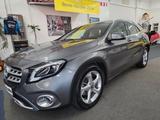 Mercedes-Benz GLA 200 Urban DCT,LED-High Perf.AHK,Kamera,Leder - Mercedes-Benz GLA 200 Gebrauchtwagen