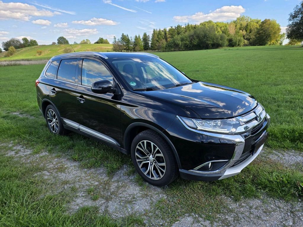 Image of Mitsubishi Outlander