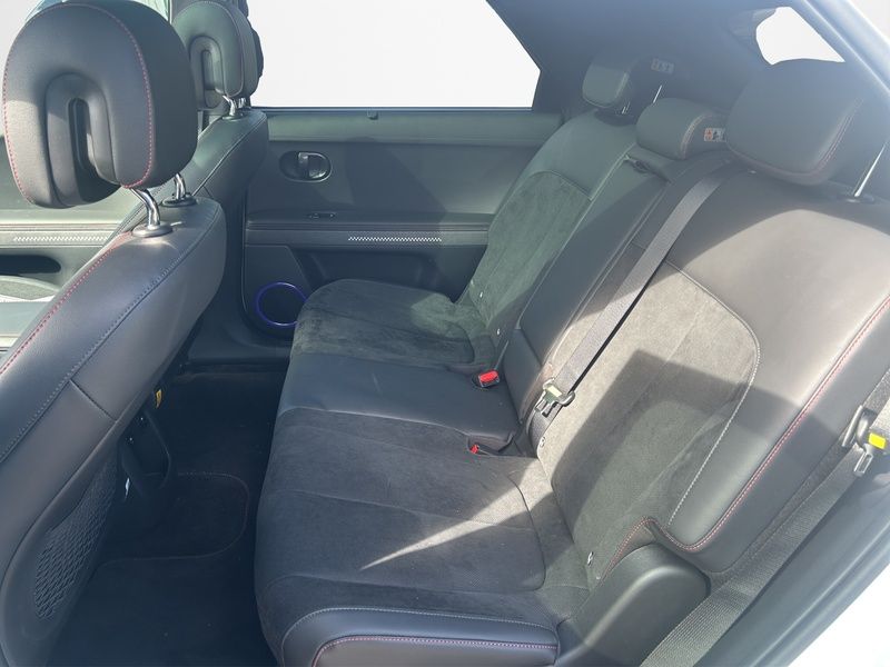 Fahrzeugabbildung Hyundai IONIQ 5 FL Nine X Pano-Glasdach Park-P Sitz-P