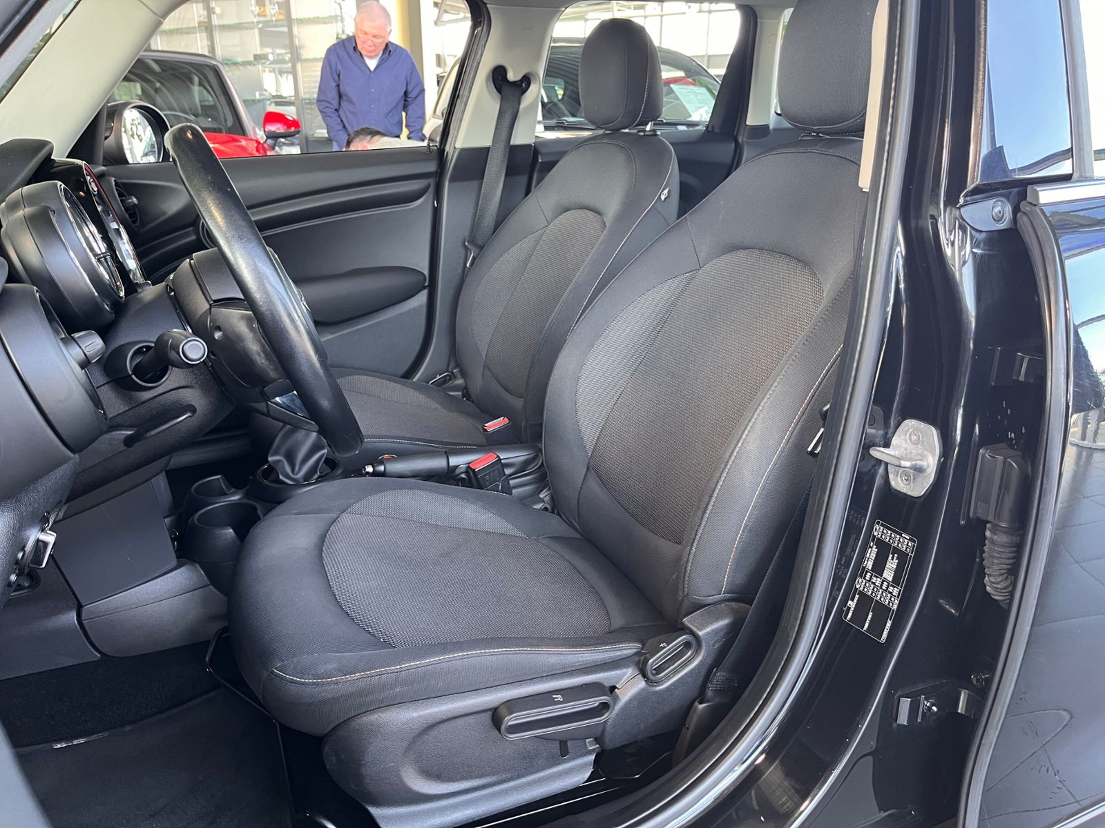 Fahrzeugabbildung MINI Cooper KLIMA PDC SHZ ALU
