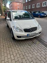 Mercedes-Benz A160 cdi Facelift tüv neu viele neu Teile - Mercedes-Benz A 160 in Duisburg
