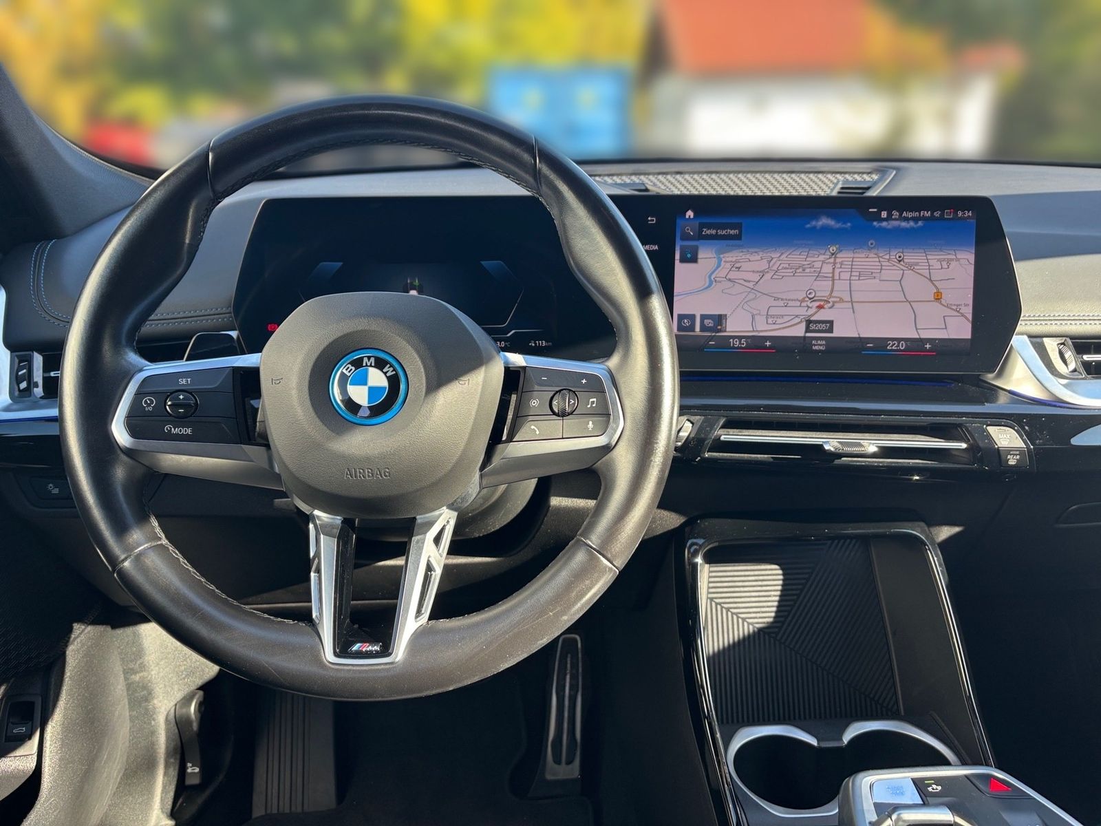 BMW iX1 xDrive30 M Sport Navi LC Plus DAB PA RFK foto 3