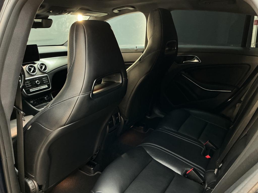 Mercedes-Benz CLA 220