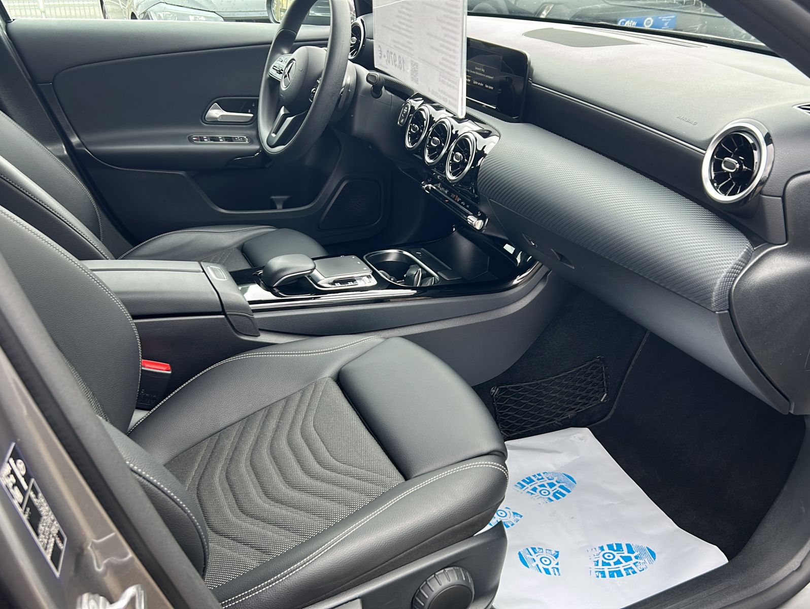 Fahrzeugabbildung Mercedes-Benz A 180 dStyle