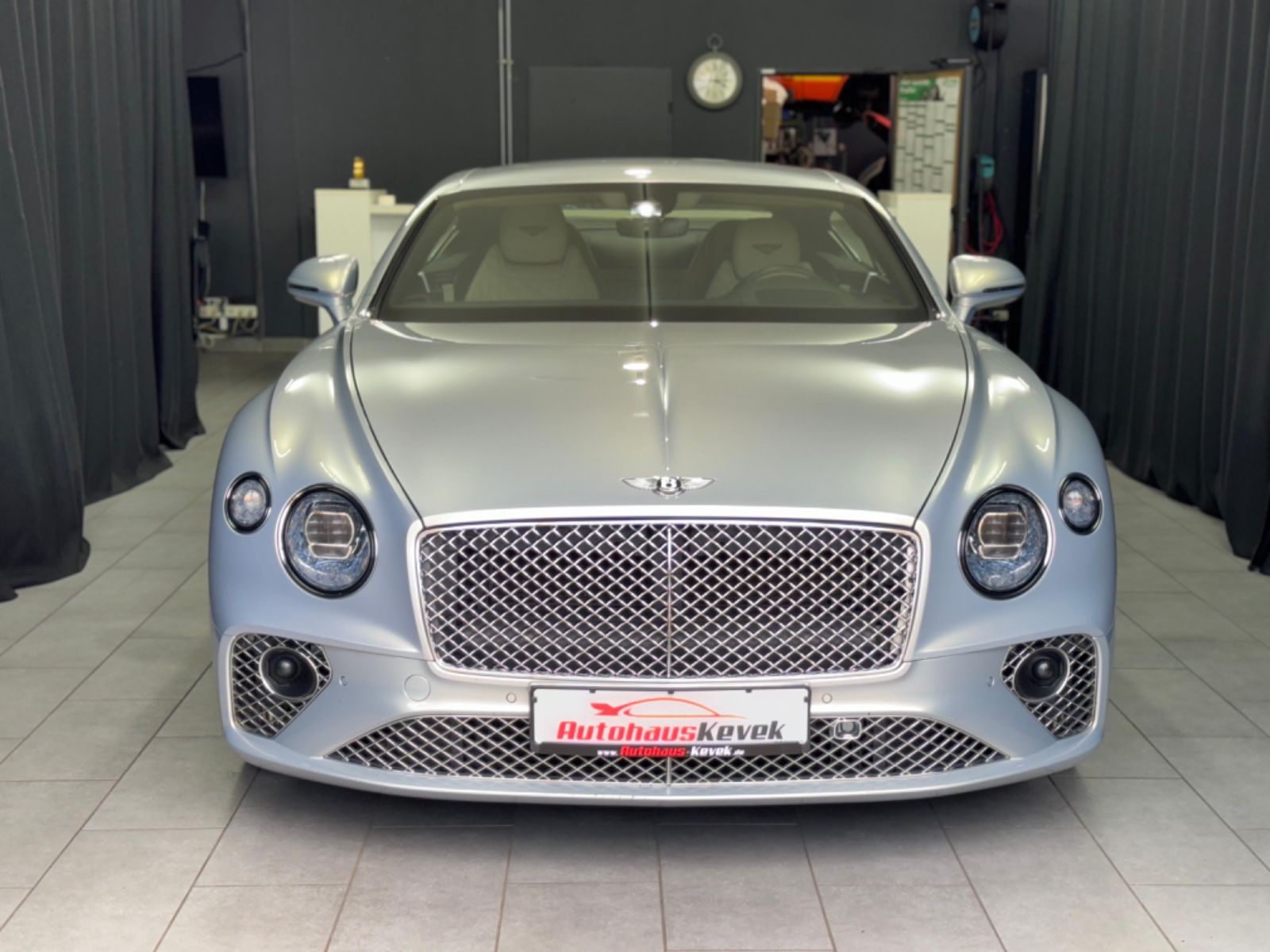 Fahrzeugabbildung Bentley Continental GT*NIGHT-VISION*MASSAGE*MULLINER*22"