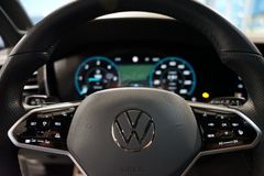VW Touareg TDI R-Line | Leder | HuD | Luftfederung VW Touareg TDI R-Line | Leder | HuD | Luftfederung