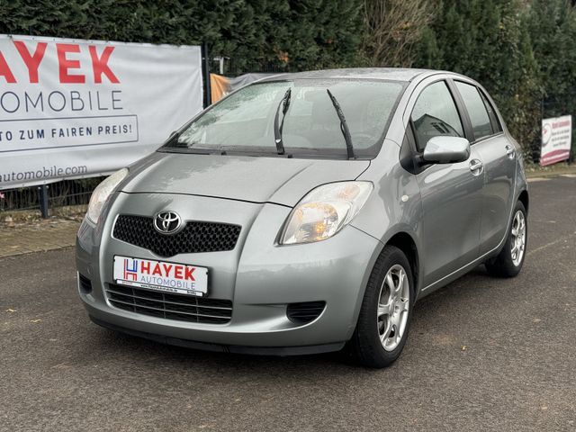 Toyota Yaris Sol TÜV NEU / 8-fach bereift