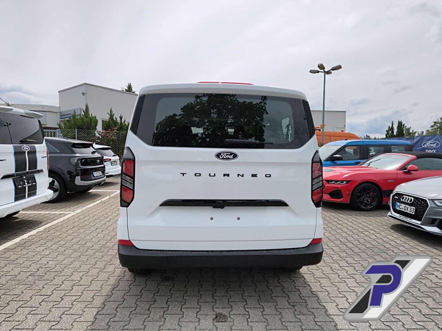 Ford Tourneo Custom Bus 320 L1 FWD Trend LED Klimaaut imagem 3