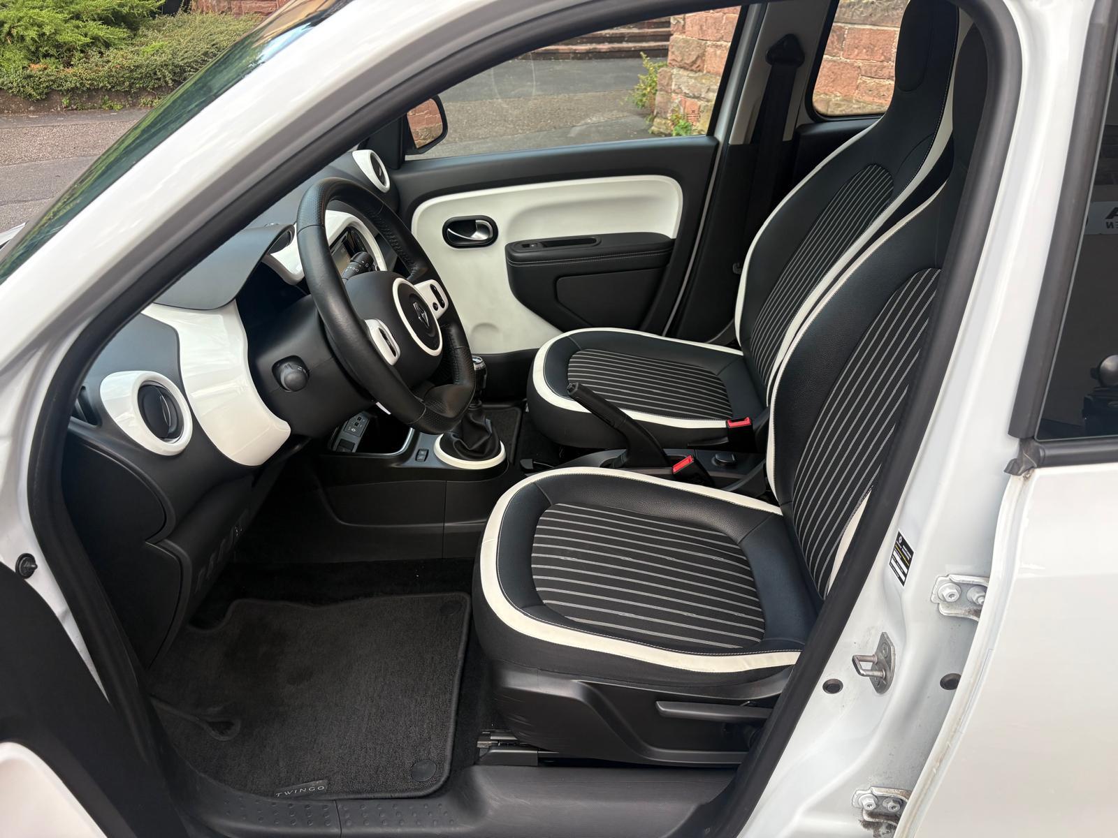 Renault Twingo Intens 1.Hand*Voll*Navi*73TKM