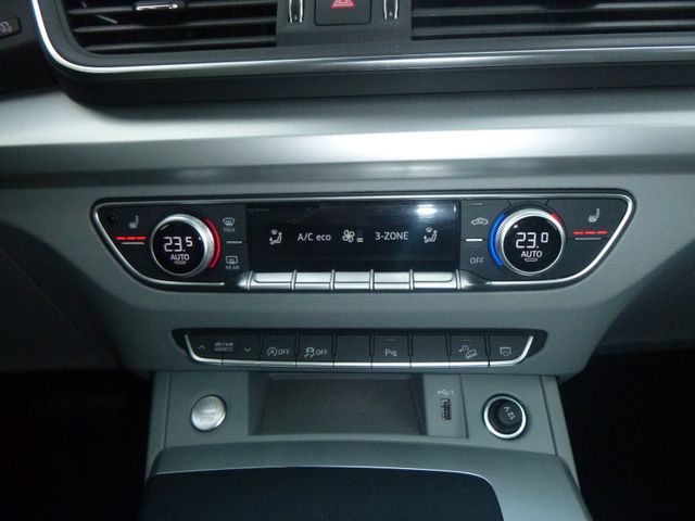 Fahrzeugabbildung Audi Q5 40 TDI quattro >AUT/AHK/NAV/PANO/SHZ<
