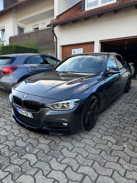 Image of BMW 330