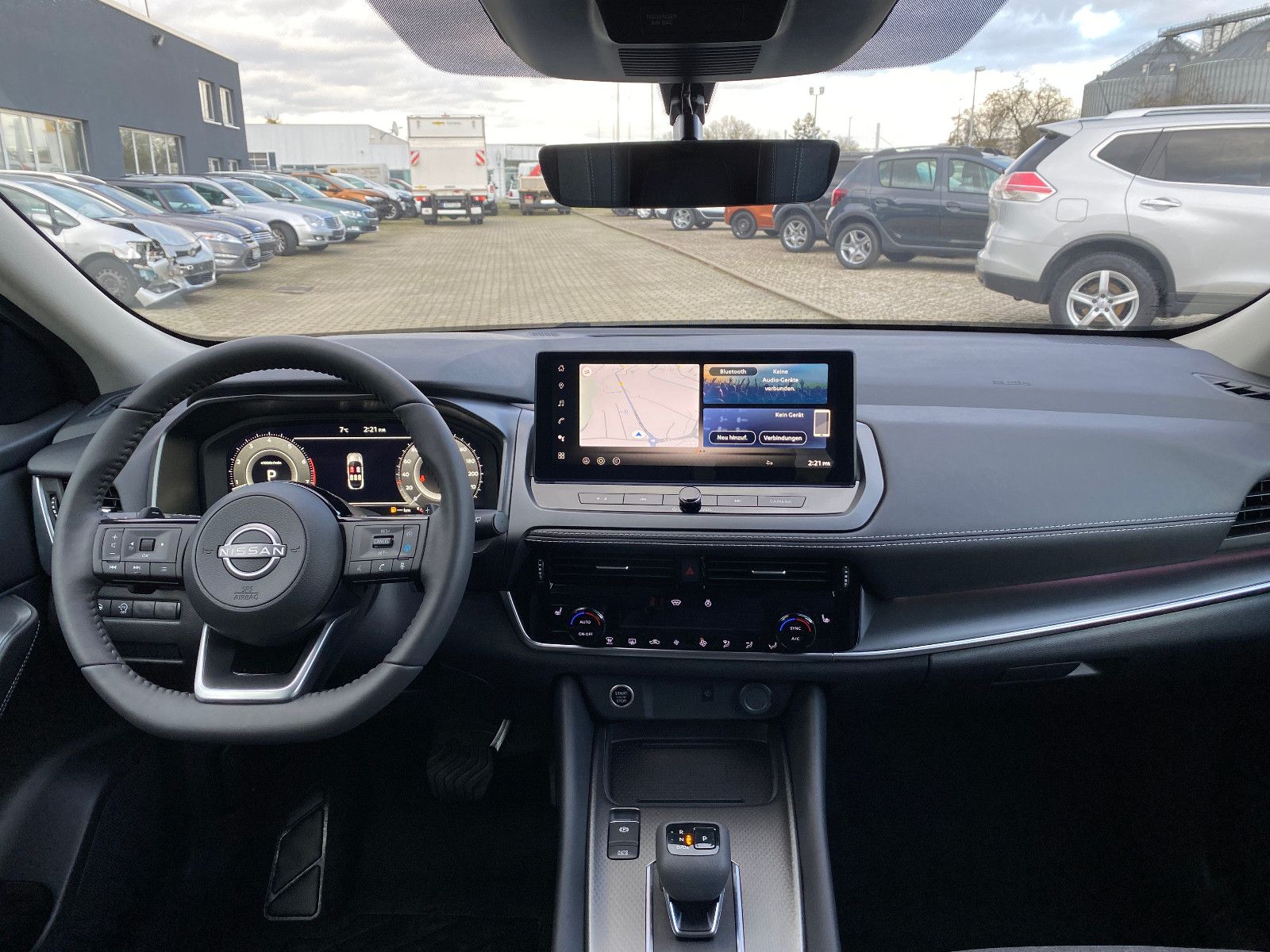 Fahrzeugabbildung Nissan Qashqai 1.3 DIG-T MHEV Xtronic N-Connecta MY2024