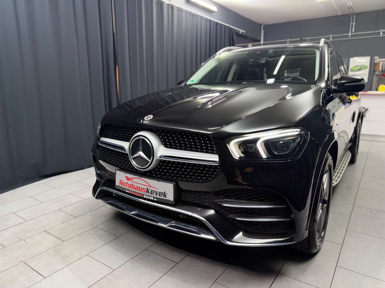 Fahrzeugabbildung Mercedes-Benz GLE 350 d 4Matic |AMG-LINE|AHK|PANO