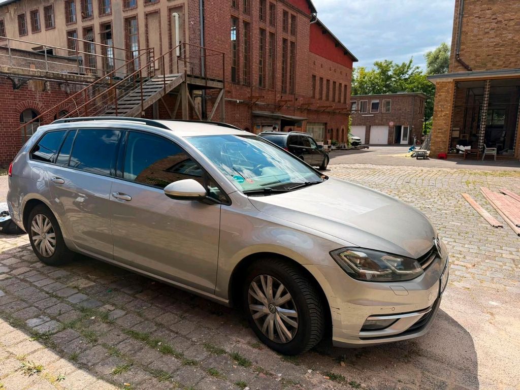 Image of Volkswagen Golf