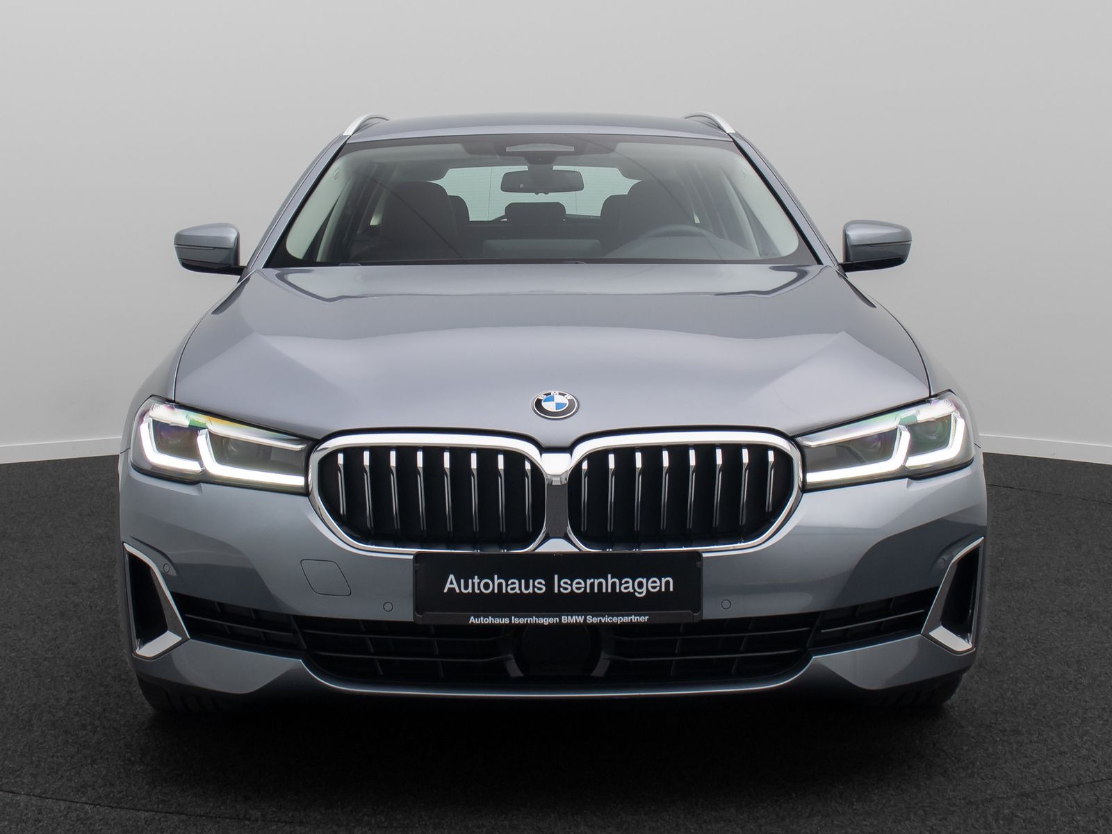 Fahrzeugabbildung BMW 530d xD Luxury Line AHK Alarm H/K DAB Individual