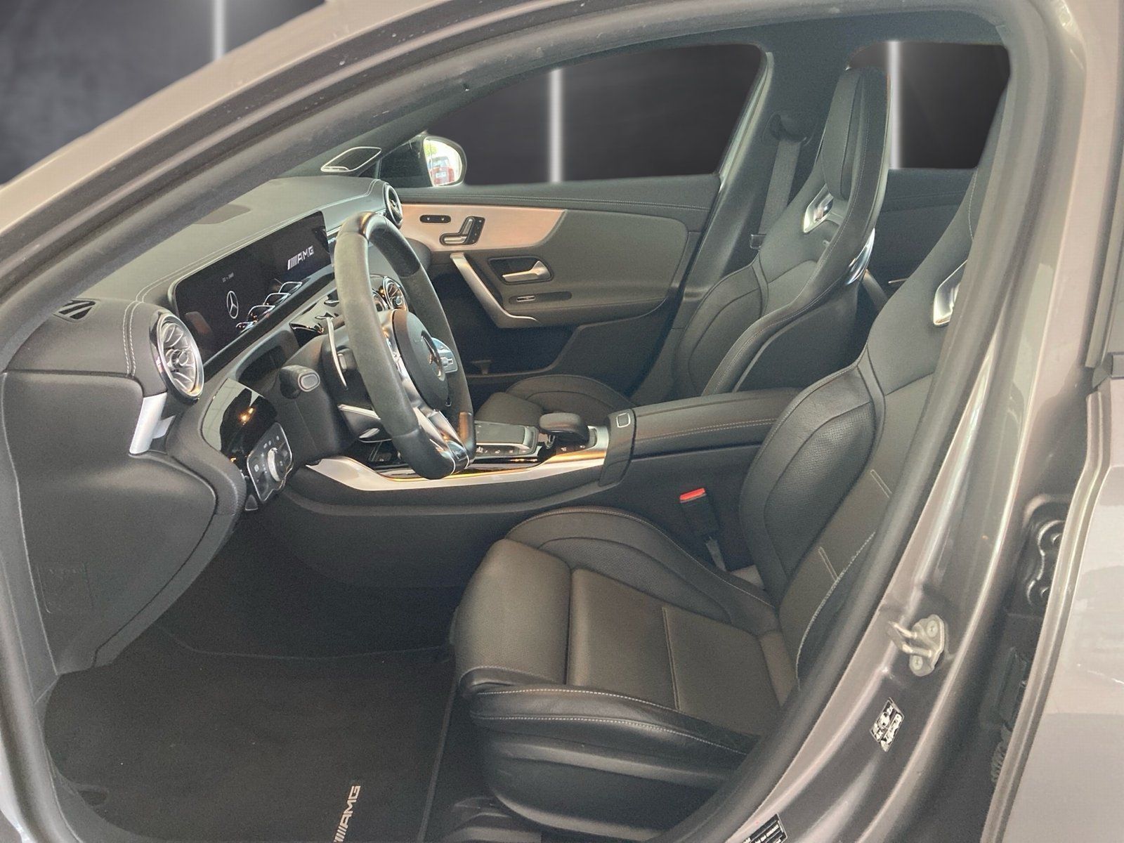 Fahrzeugabbildung Mercedes-Benz A 45 S 4M+ AMG*Distronic*360*Burmester*MultiBeam