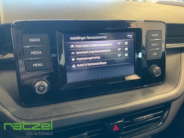 Fahrzeugabbildung SKODA Fabia Active 1.0 LED Sperrdiff. DAB Spurhalteass