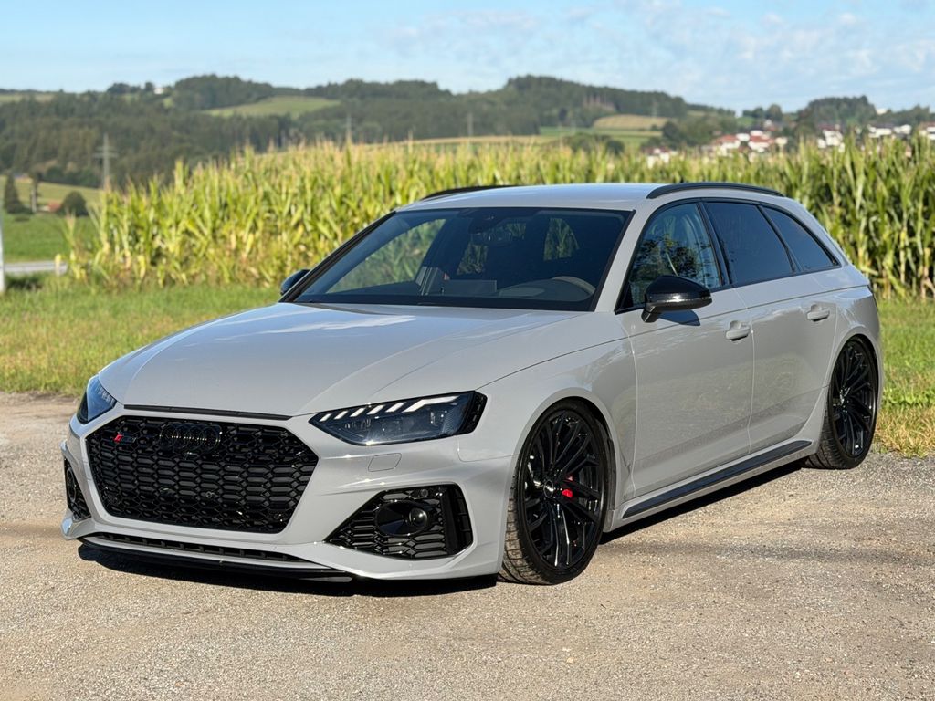 Image of Audi RS4