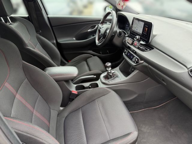 Fahrzeugabbildung Hyundai i30 cw N Line 1.5 T-GDI +KLIMA+NAVI+RFK+SHZ+CARP