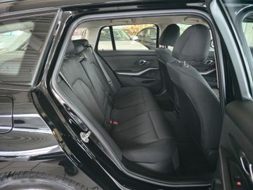BMW 318 - 12