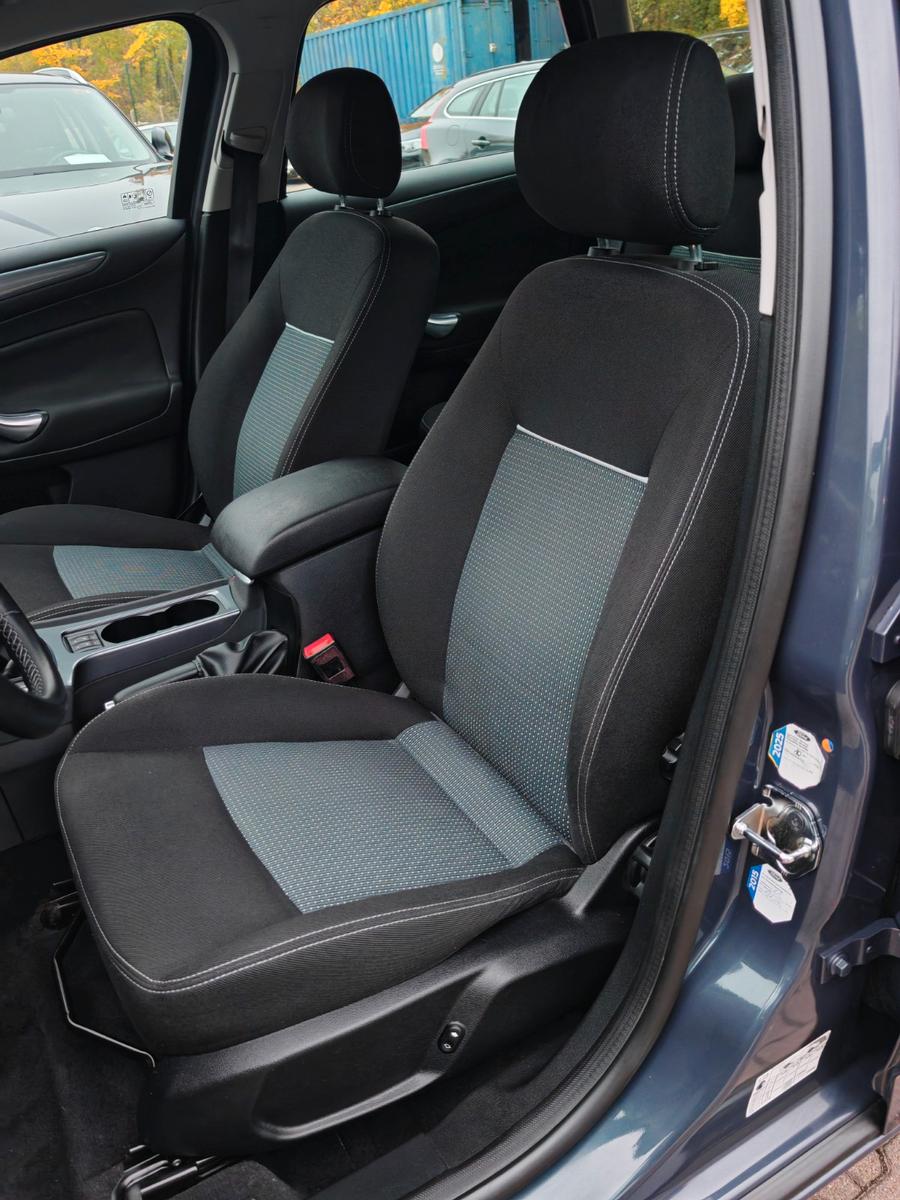Ford Mondeo 2013 — photo 17