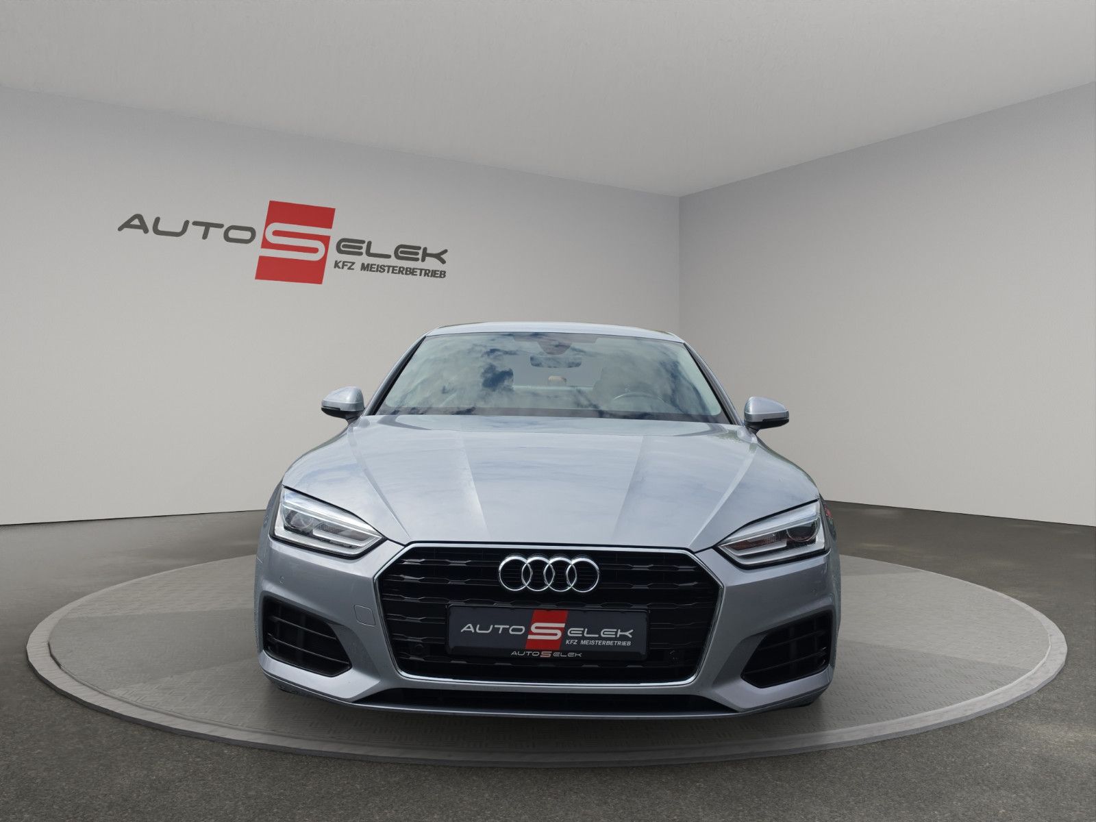Fahrzeugabbildung Audi A5 Sportback basis NAVI PDC