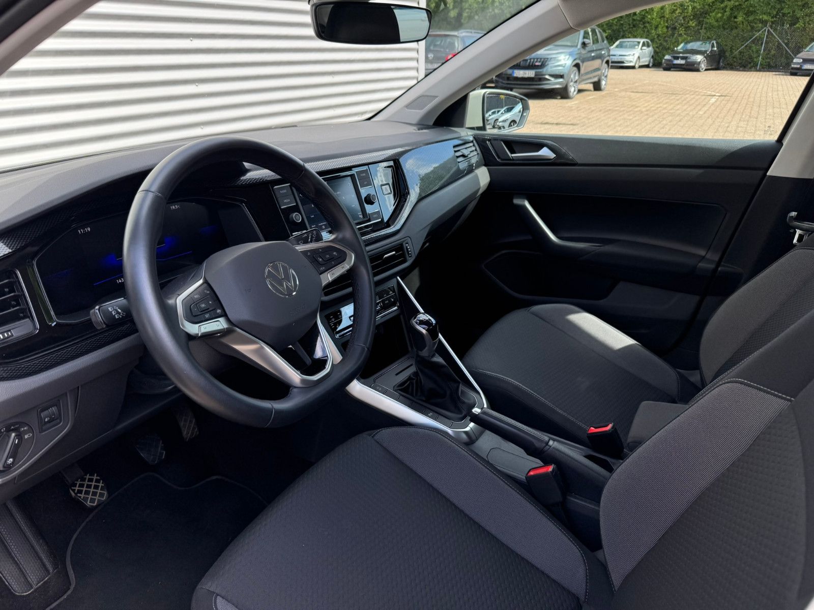 Fahrzeugabbildung Volkswagen Polo  Life 1.0 TSI