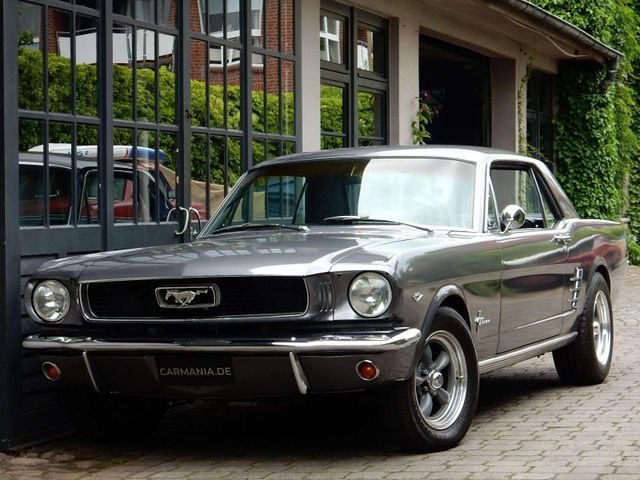 Ford Mustang 1966 331ci V8 Coupe 5-Gang - sehr schnel