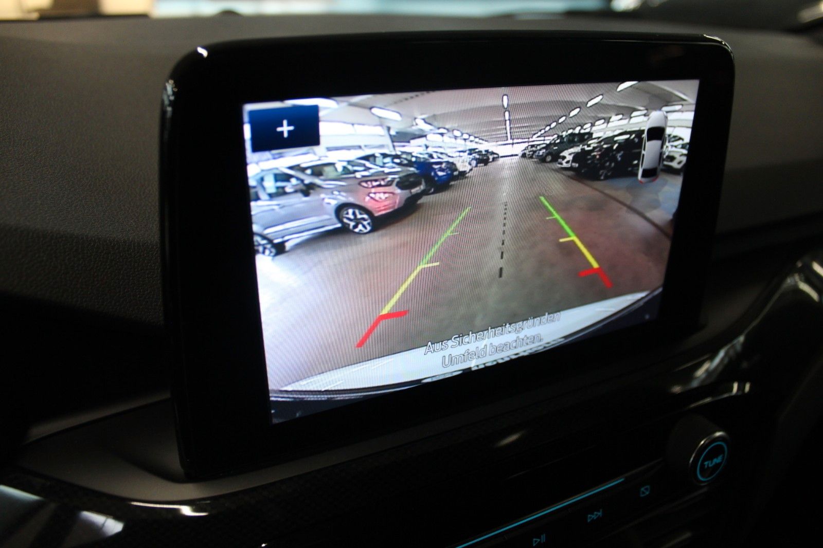 Fahrzeugabbildung Ford Kuga PHEV ST-Line NAVI DAB CAM WinterPaket