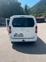 Opel Combo 1.5 D Automatik | AHK | Navi | TÜV 09-27 - Opel: Firmenfahrzeug