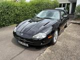 Jaguar XK8 Cabriolet - Topgepflegte Katze, HU 05/28 - schwarze Jaguar XK8