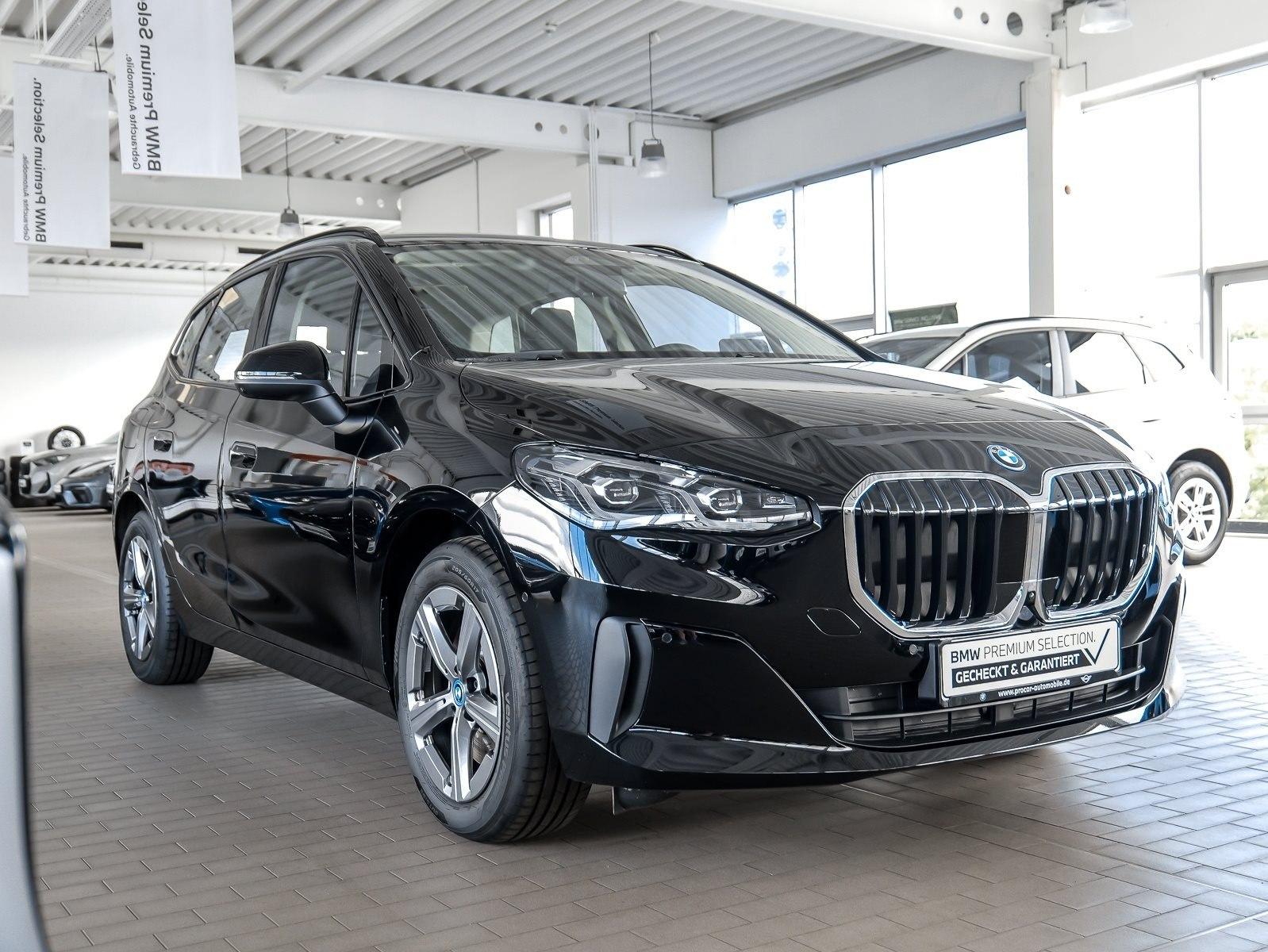 BMW 230e xDrive ActiveTourer AHK HeadUp 360 Grad ACC
