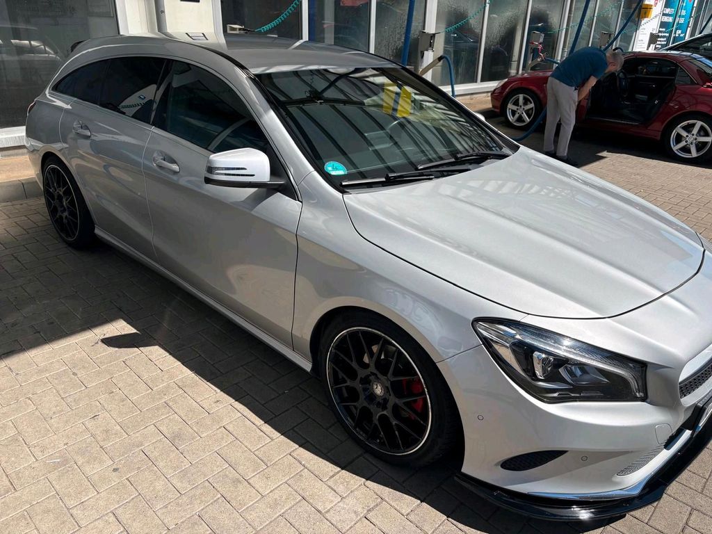 Image of Mercedes-Benz CLA 180