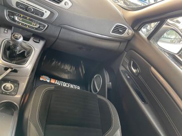 MYAUTOCENTER – Gebraucht- und Jahreswagen mit Werkstattservice in Pfaffenhofen Renault Scenic III BOSE Edition *Klima*Navi*Bluetooth*