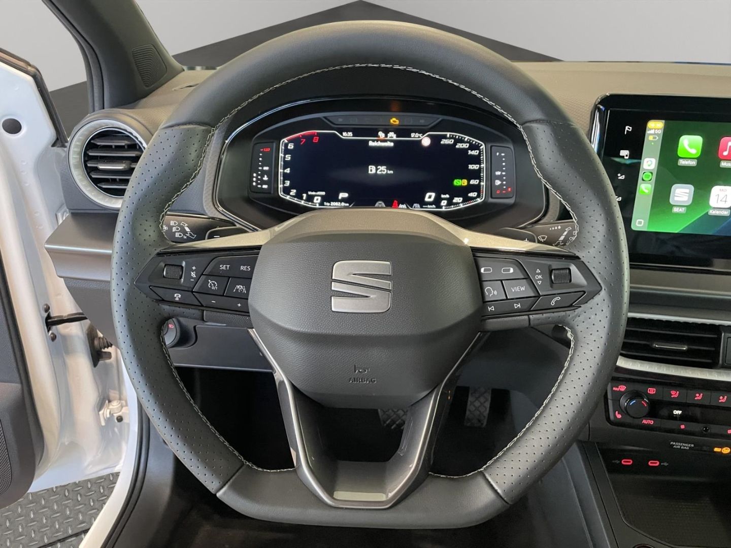 Fahrzeugabbildung SEAT Ibiza 1.0 TSI 85 kW FR Navi Digitales Cockpit LE
