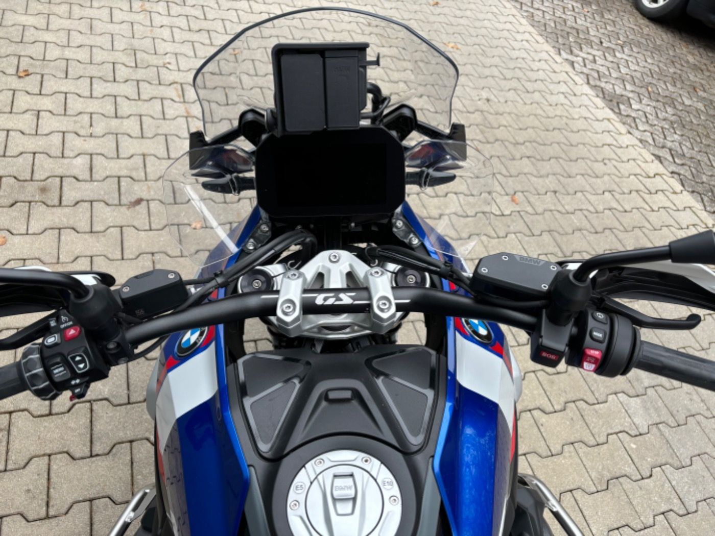 Fahrzeugabbildung BMW R 1300 GS Trophy 4 Pakete Fahrzeughöhenregelung