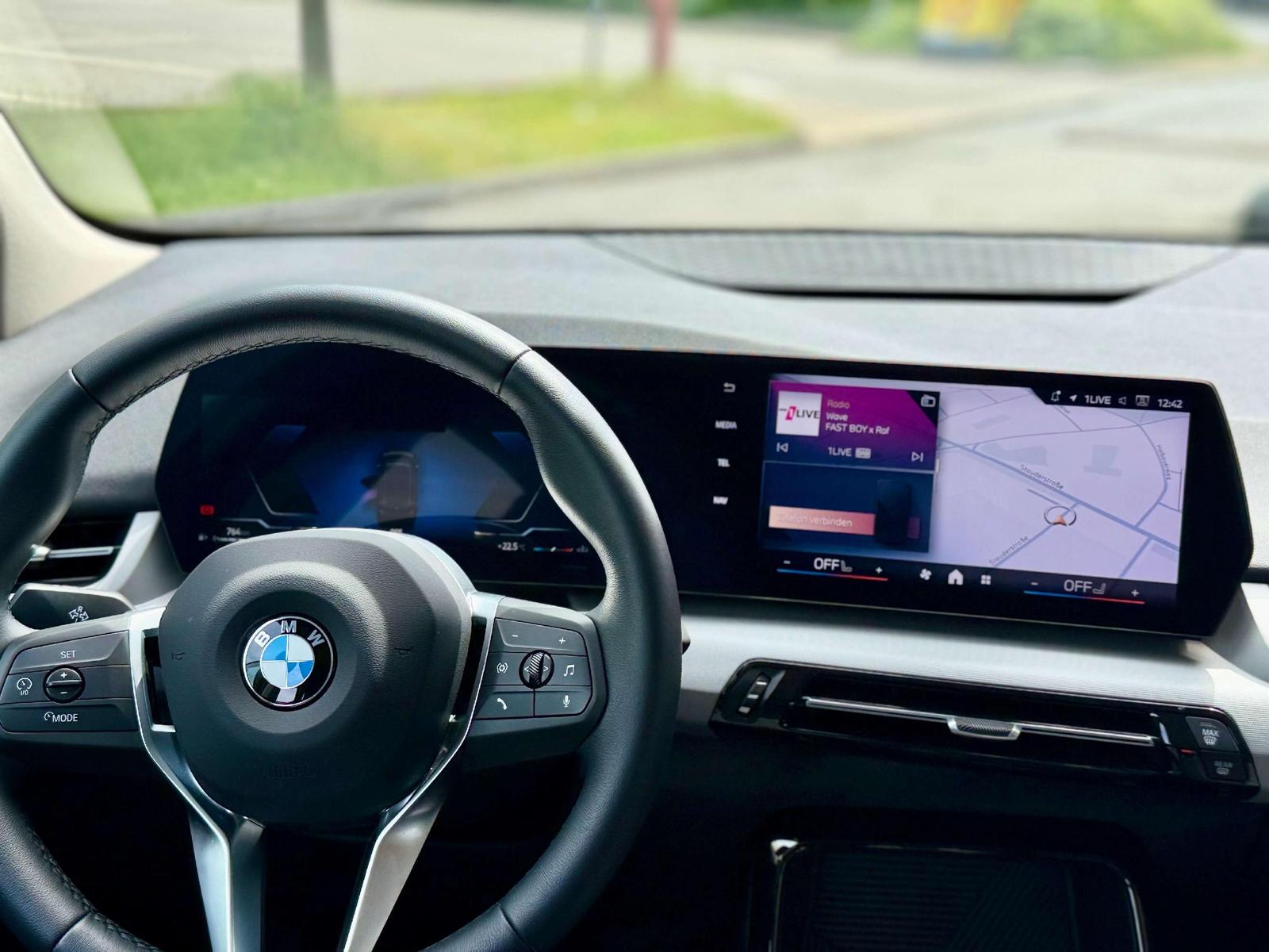BMW 216 i 10,TKm*2026 er*Automatik*Navi*CarPlay*Kame