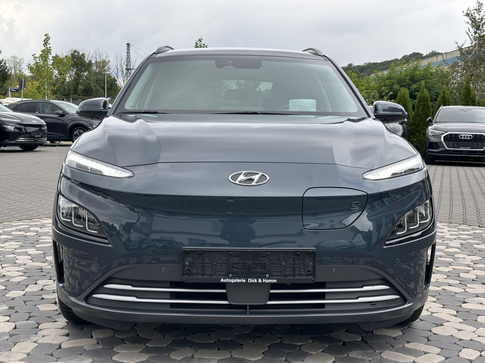 Hyundai Kona Elektro Trend LED ACC HUD NAV CAM WÄPU 64KW imagem 3